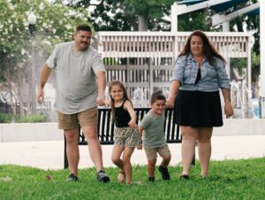 Kaitlyn Ward outdoor family session – New Port Richey FL